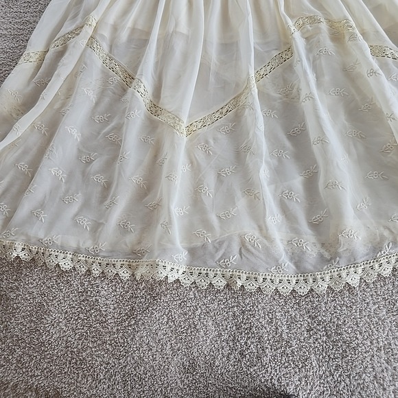 Overall Boho Cream Maxi Dress - Picture 13 of 16